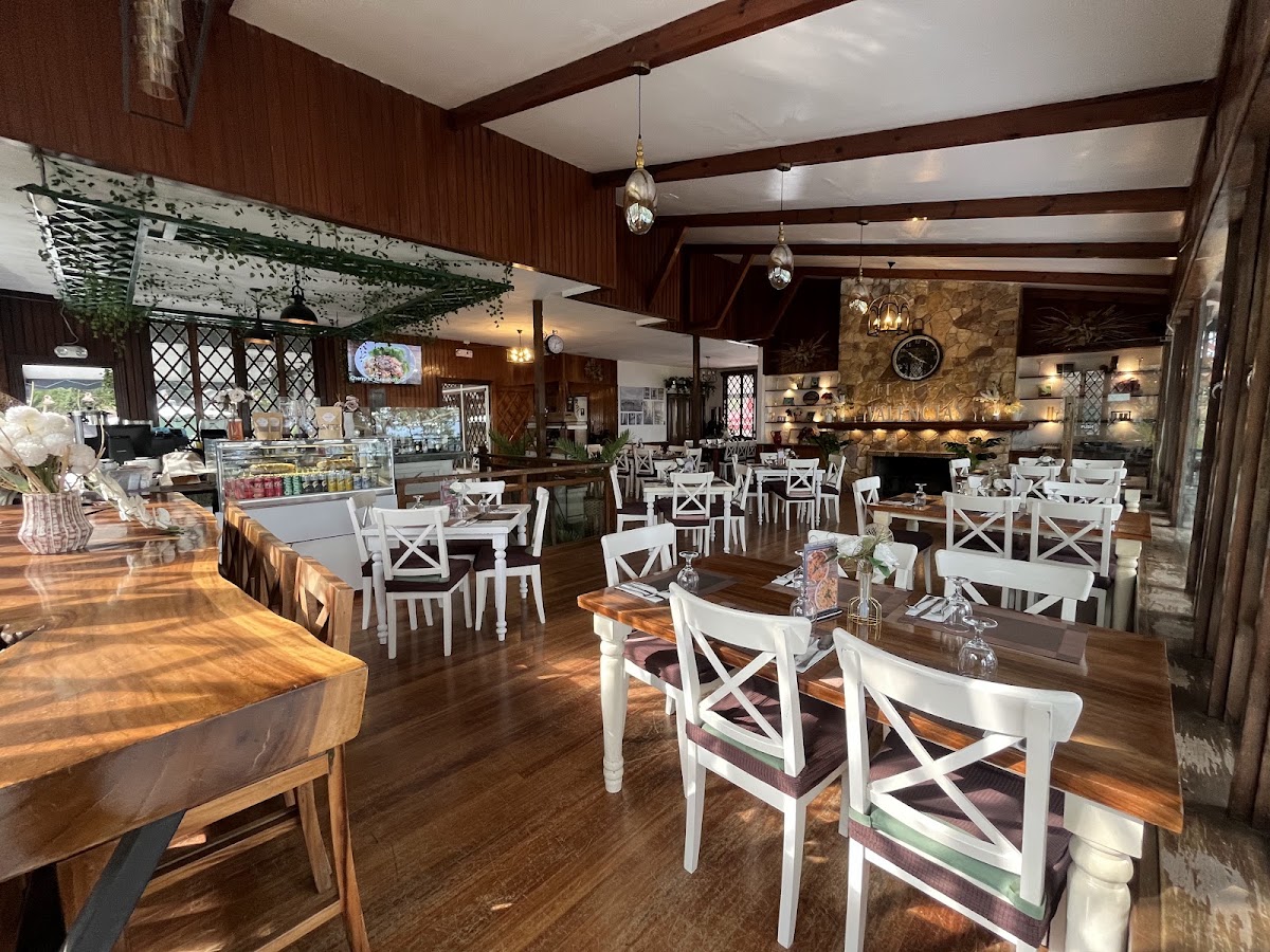 Valencia's Restaurant