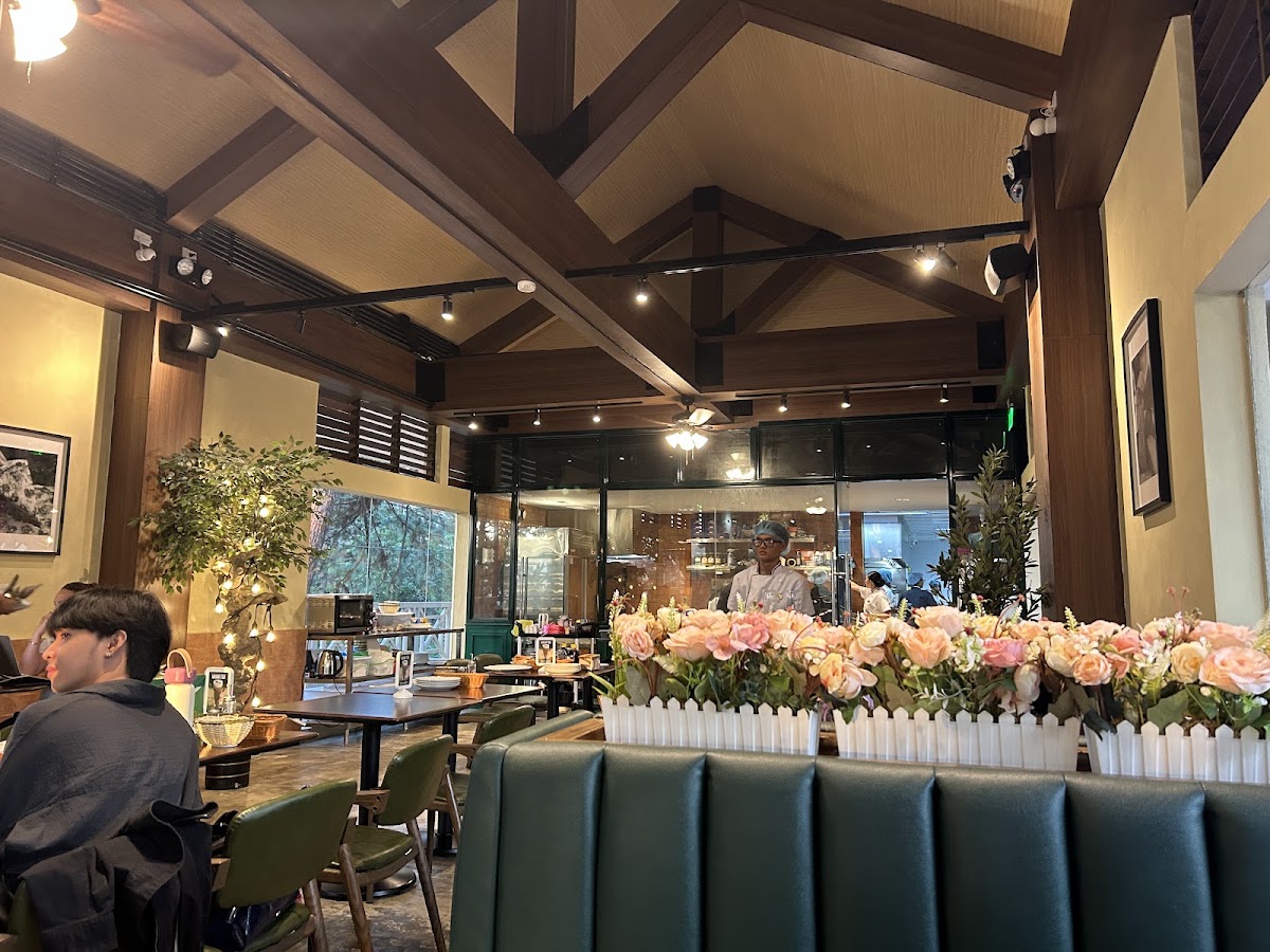 Mama Lou's Italian Kitchen Camp John Hay