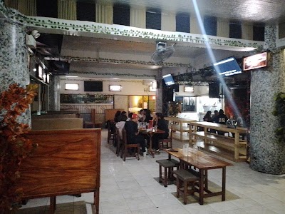 G & G Comedy Bar and Resto