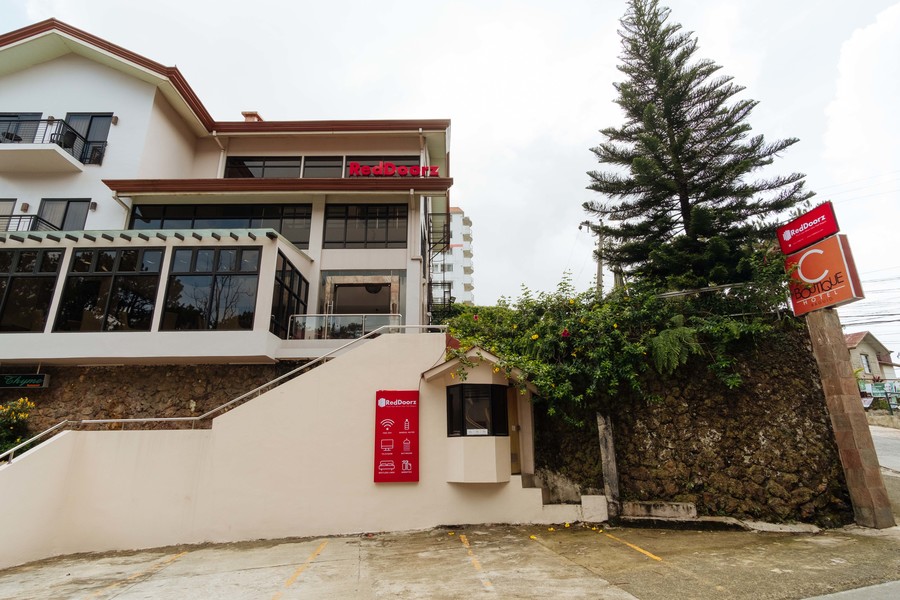 RedDoorz Plus near Mines View Park Baguio