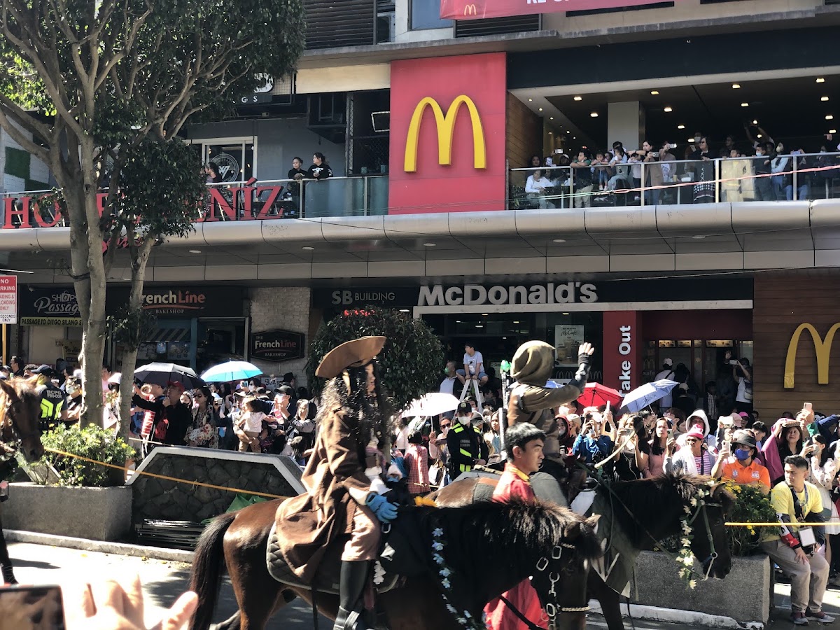 Shops At The Passage