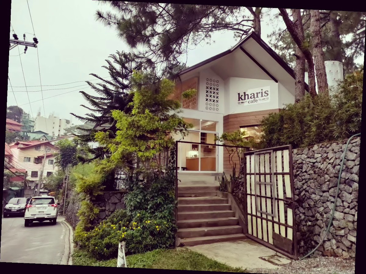 Kharis Cafe