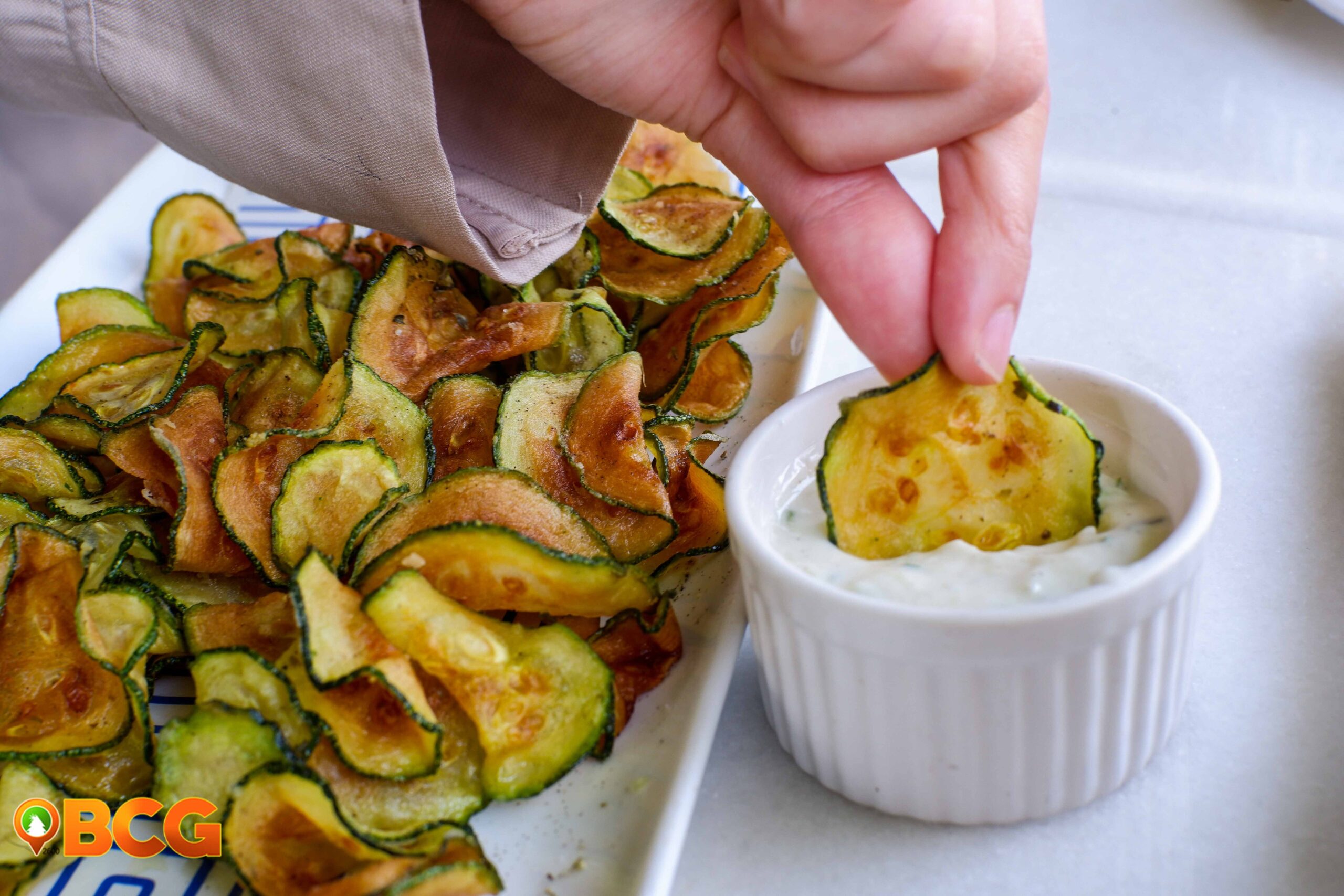 lemon and olives zucchini chips
